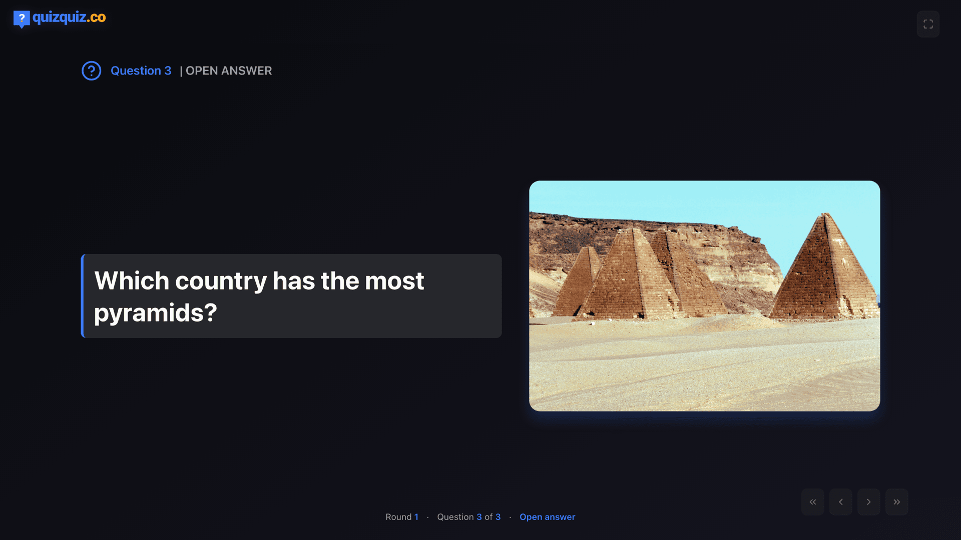 A picture round question about pyramids on the big screen in presentation mode